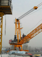 Cẩu Derrick 4040-16T